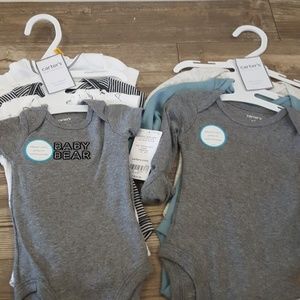 Carter's newborn multi pack body suits